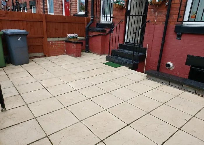 Casa vacanze Spacious Two Bedroom House, Parking And Wifi *